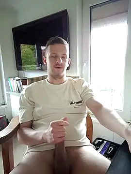 6incheswannacum online show from April 19, 2026, 5:12 pm