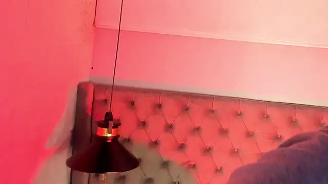 OliIverr22 online show from November 28, 2025, 12:41 pm