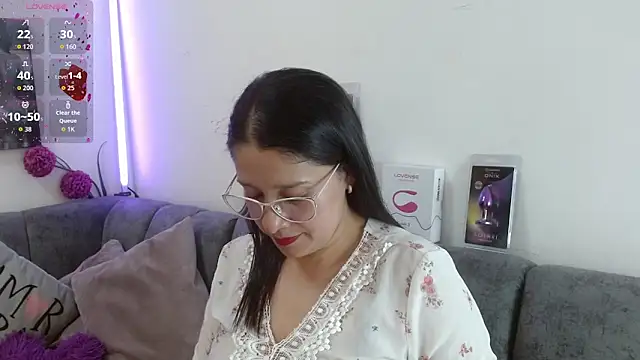 Alana steel 1 online show from April 8, 2026, 7:25 pm