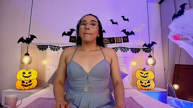 alehia cute online show from October 26, 2025, 9:21 pm