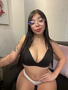 Maddy Piink online show from November 20, 2025, 7:57 pm