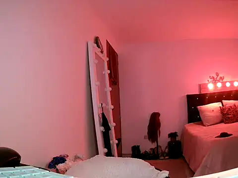 Snapshot of Miamourkendalls chatting on September 8, 2025, 11:04 pm Miamourkendalls online show from September 8, 2025, 11:04 pm