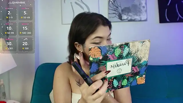 Zoe wang online show from December 4, 2025, 1:42 pm