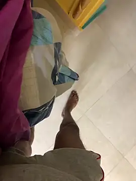 Johncockhot13690 online show from April 4, 2026, 7:44 pm