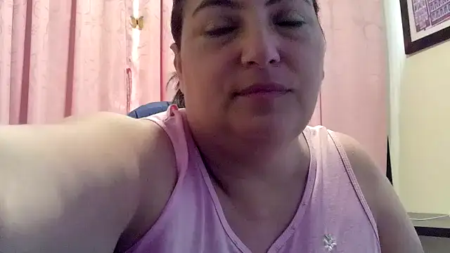 lina maria99 online show from April 11, 2026, 12:31 pm