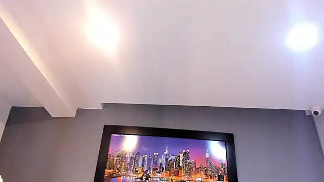 Snapshot of CharlotteCottin chatting on February 6, 2026, 11:35 am CharlotteCottin online show from February 6, 2026, 11:35 am