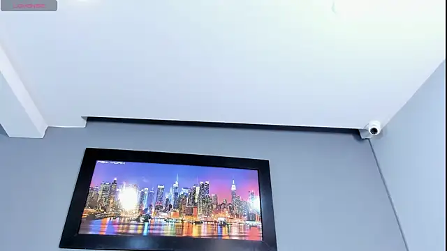 CharlotteCottin online show from May 27, 2026, 2:47 pm