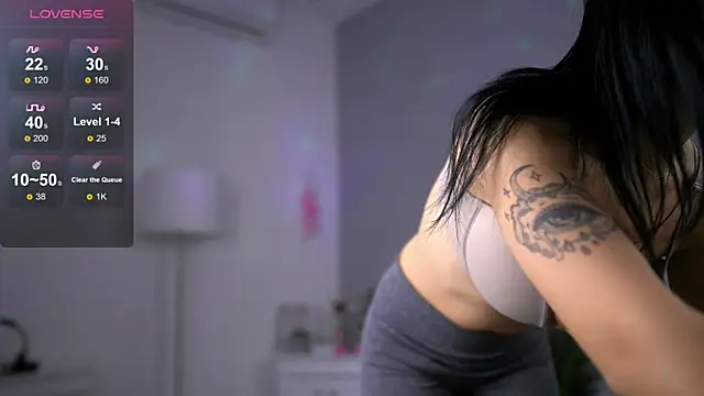 Snapshot of HotMollyX chatting on October 29, 2025, 4:26 am HotMollyX online show from October 29, 2025, 4:26 am