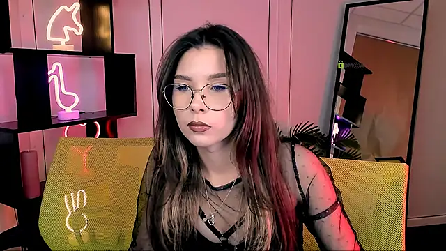 Snapshot of lily_morty chatting on October 22, 2025, 7:13 pm lily morty online show from October 22, 2025, 7:13 pm