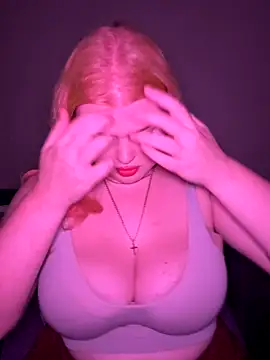 Snapshot of _Adele_Moor_ chatting on October 1, 2025, 3:51 pm  Adele Moor  online show from October 1, 2025, 3:51 pm