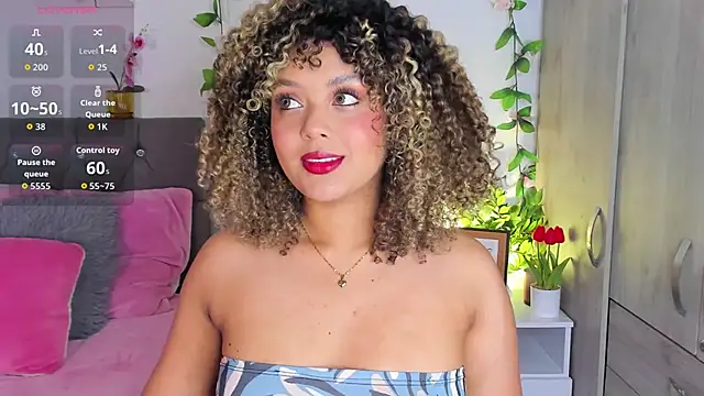 Snapshot of isajonnes18 chatting on October 21, 2025, 2:45 am isajonnes18 online show from October 21, 2025, 2:45 am