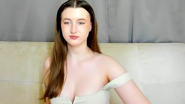 MissFoxy Ti online show from November 10, 2025, 1:15 am