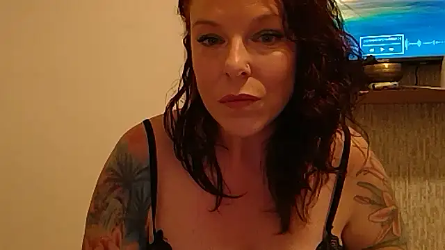 Island Siren online show from October 20, 2025, 7:14 pm