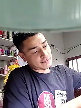 Snapshot of hoteder chatting on November 11, 2025, 11:21 am hoteder online show from November 11, 2025, 11:21 am