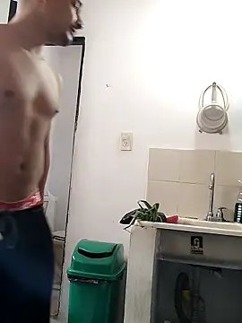 Snapshot of hoteder chatting on November 18, 2025, 2:43 pm hoteder online show from November 18, 2025, 2:43 pm