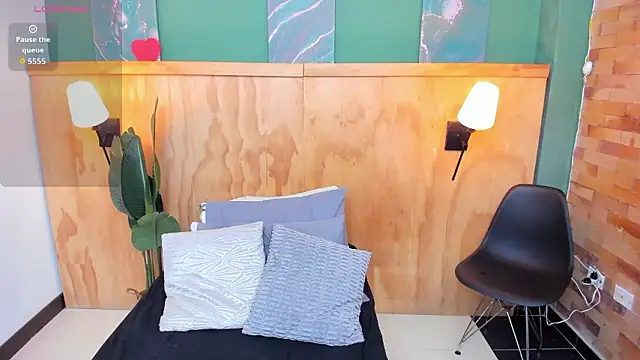 halleylorens online show from January 31, 2026, 7:11 pm