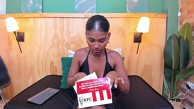 halleylorens online show from February 25, 2026, 7:23 pm