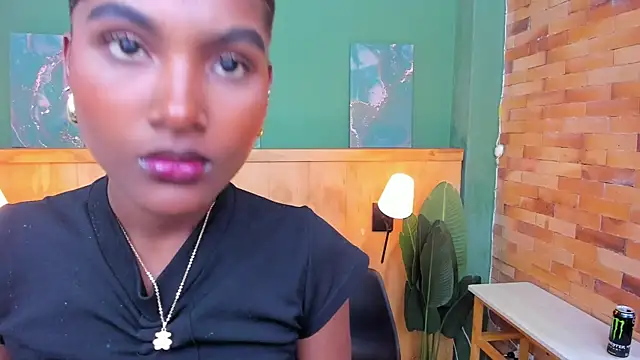 halleylorens online show from March 31, 2026, 7:25 pm