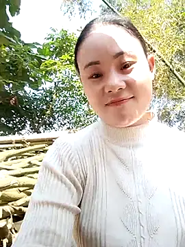 Ruaiuoi online show from February 6, 2026, 5:23 am