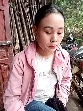 Ruaiuoi online show from February 18, 2026, 1:01 am