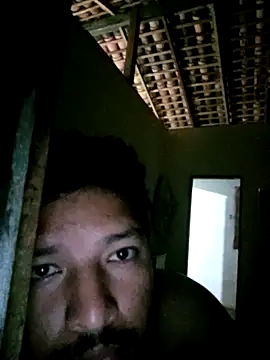 hendy692 online show from April 13, 2026, 4:18 am