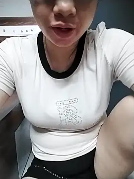 Mie rose online show from June 10, 2026, 1:17 am