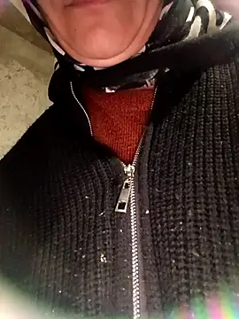 ezgi2545 online show from February 25, 2026, 10:52 pm