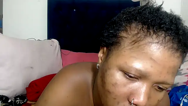 BUNNYCHOWX28 online show from March 21, 2026, 2:05 am