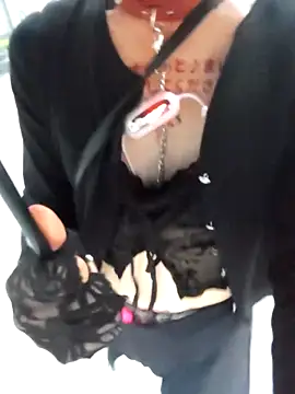 pink-mai online show from October 31, 2025, 7:31 am