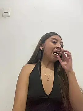 Sara-cooper2 online show from January 15, 2026, 7:06 pm