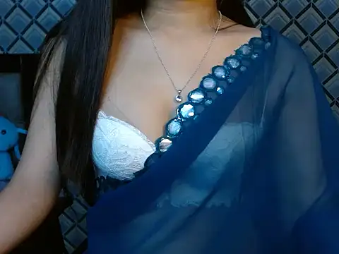 Evahhh4u online show from April 22, 2026, 6:09 pm