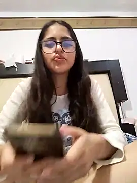 Goddesscut333 online show from October 30, 2025, 4:30 pm