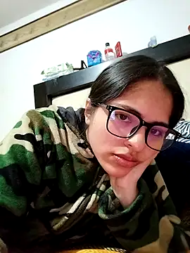 Goddesscut333 online show from February 12, 2026, 3:01 am