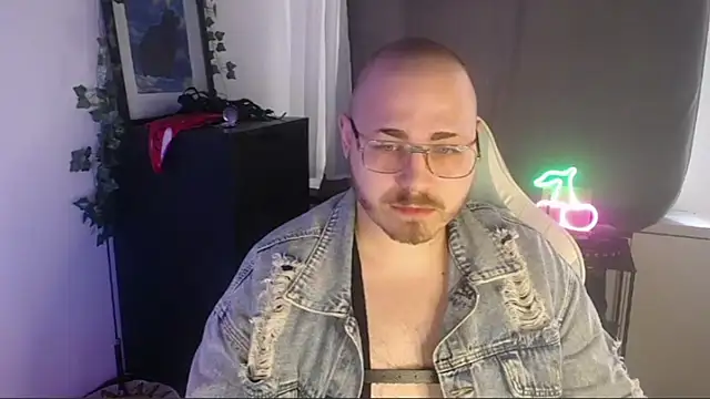 Snapshot of FabianKinky chatting on September 23, 2025, 9:34 am FabianKinky online show from September 23, 2025, 9:34 am