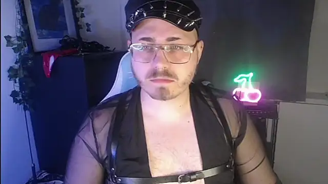 Snapshot of FabianKinky chatting on September 24, 2025, 8:45 pm FabianKinky online show from September 24, 2025, 8:45 pm