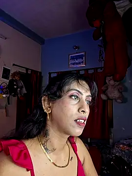 Love Beauty01 online show from June 4, 2026, 6:47 pm