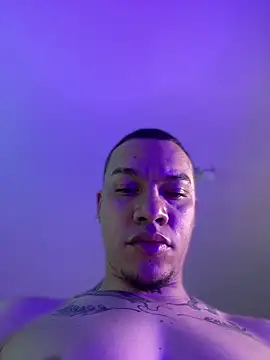 AlphaMasterXxx online show from December 17, 2025, 6:47 pm