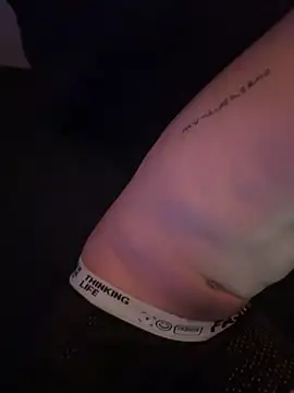 AlphaMasterXxx online show from February 27, 2026, 4:12 am