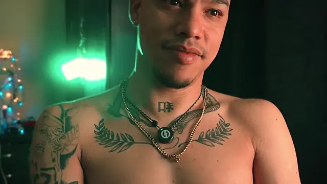 AlphaMasterXxx online show from April 2, 2026, 1:47 am