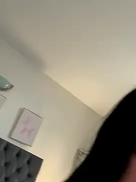 brunetteGirl274 online show from October 18, 2025, 2:51 pm