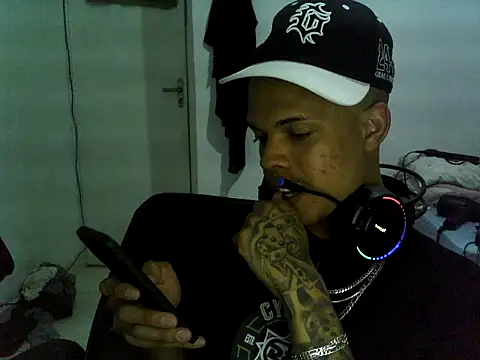 LzgrauAS online show from April 4, 2026, 12:53 am