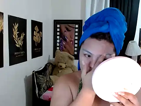 TSbrianaHugeCock online show from April 13, 2026, 2:11 pm