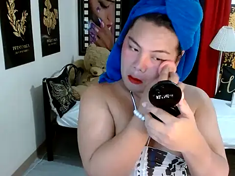 Snapshot of TSbrianaHugeCock chatting on May 25, 2026, 2:23 pm TSbrianaHugeCock online show from May 25, 2026, 2:23 pm