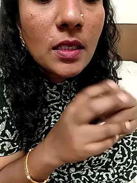 Snapshot of Aunty_Boy_143 chatting on October 9, 2025, 6:50 pm Aunty Boy 143 online show from October 9, 2025, 6:50 pm