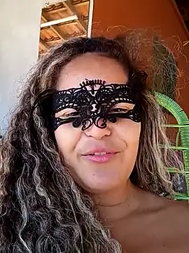 RaphinhaSanches online show from October 23, 2025, 11:42 am