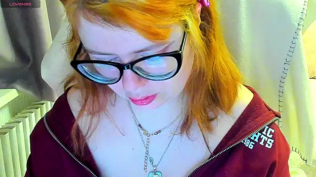 MilisaSweet777 online show from February 5, 2026, 8:46 pm