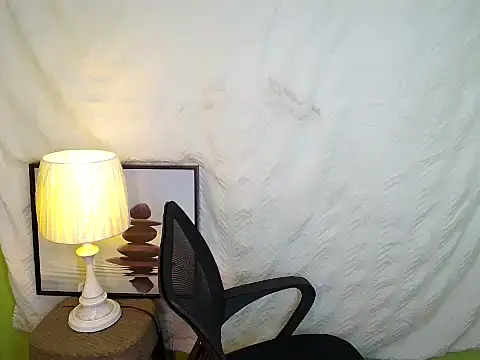 SultryCyraFoxmore online show from February 25, 2026, 2:59 pm