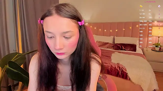 MilliMouse online show from November 19, 2025, 11:05 pm