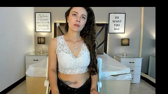 cellestehot online show from February 18, 2026, 1:40 pm