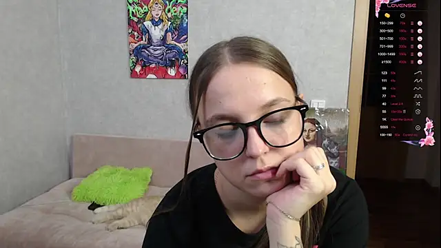 Violetwin online show from September 29, 2025, 5:51 pm